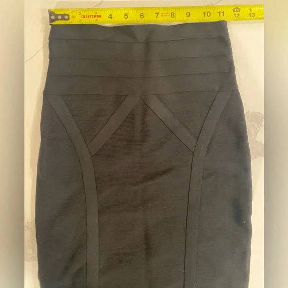 Bebe Women’s Black Stretch Mini Pencil Skirt Viscose Spandex Bodycon Medium EUC - Picture 8 of 13